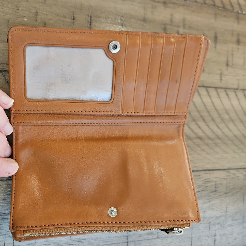 Vintage Michael Kors Astor Brown Studded Leather Wallet Edgy Rock Luxe Timeless - Picture 7 of 16